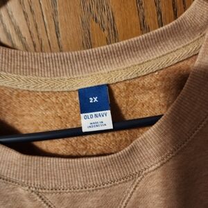 2x Old Navy Sweatshirt